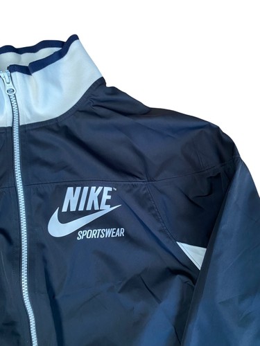 Nike Sportswear Jacket Women's Size Large Black Cropped Lightweight Active - Picture 2 of 9