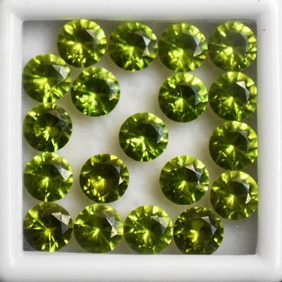 5 x 5 mm Natürlicher Saphir Rundschliff 4 Stück Posten Zertifiziert Grün Edel...