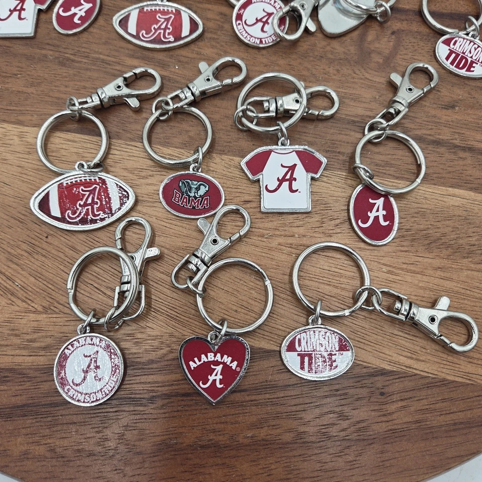 Lot Of 29 PCS U Of Alabama Crimson Tide Metal Key Chains 7 Mixed Liscensed Style - Image 4 of 4