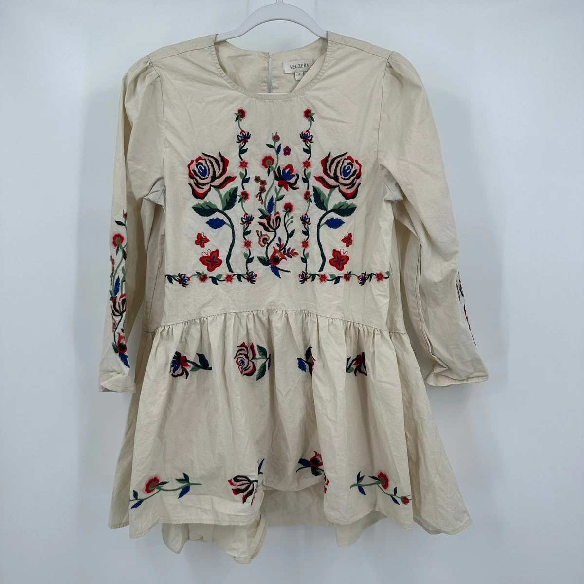 velzera embroidered dress Elirá main image 0