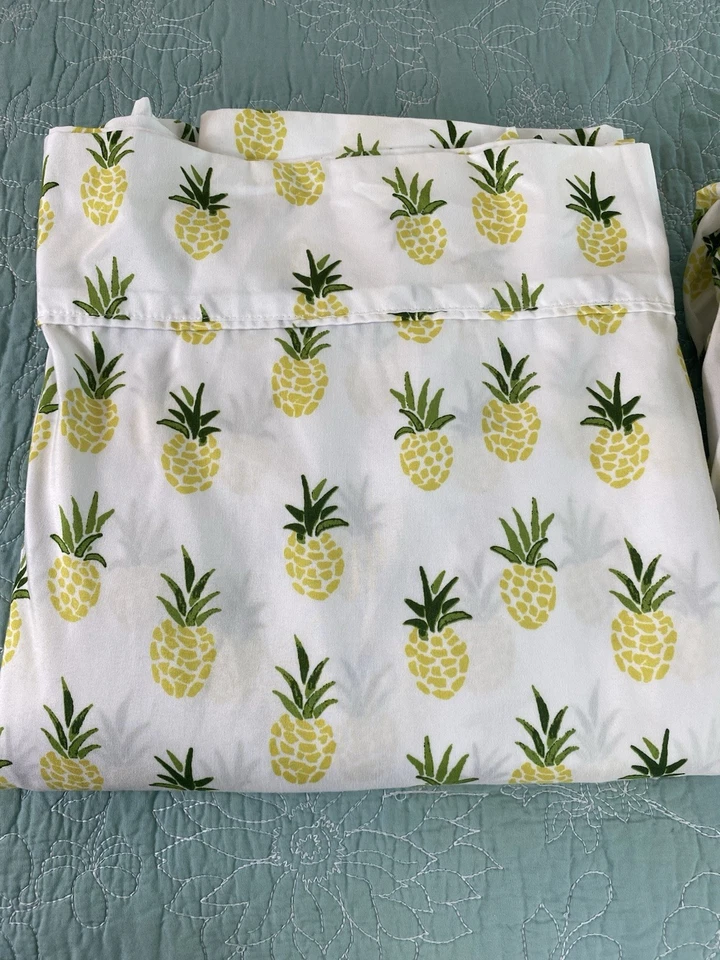 Caribbean Joe Piña - Juego Completo de 4 Hojas de Microfibra Doble Cepillado. Foto 2 de 4