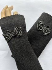 Armstulpen Pulswärmer Stulpen schwarz Walkloden Spitze schwarz Silber 20 cm Punk