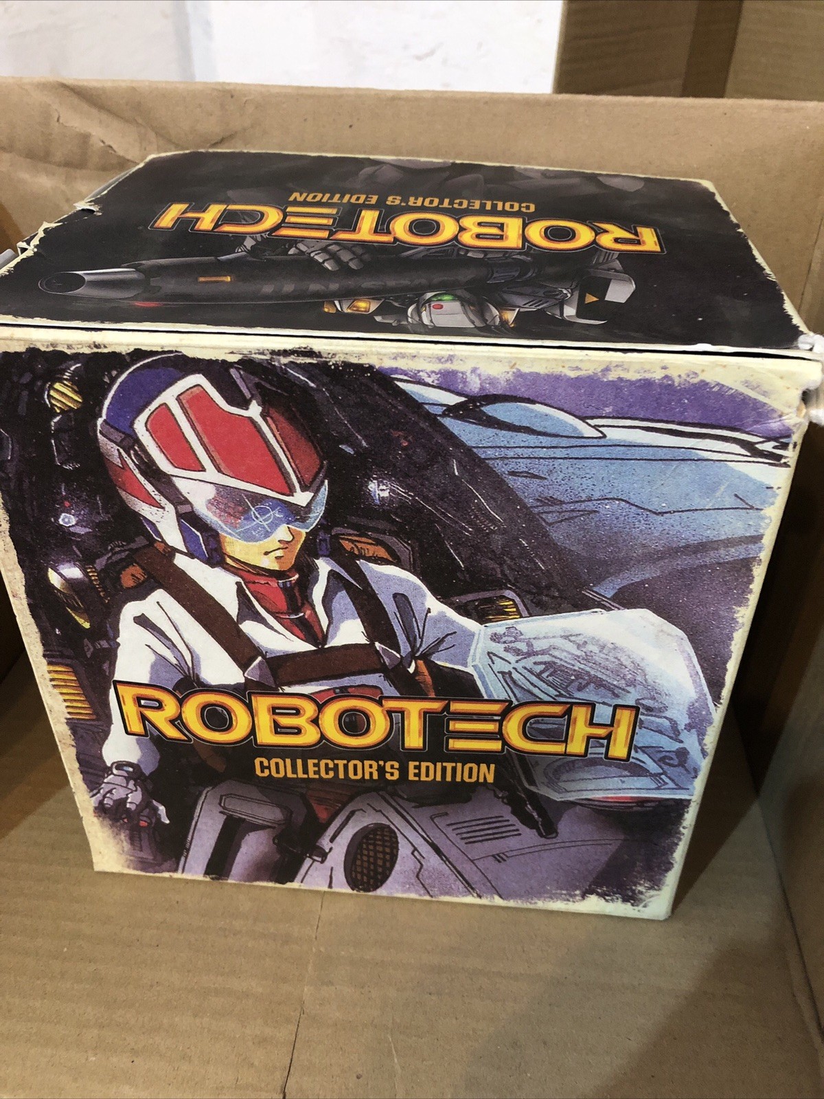 Robotech The Complete Series - Collector's Edition BLURAY BOXSET - Incl Figure