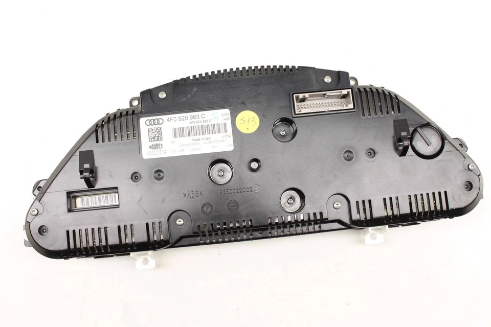AUDI A6 2009-2010 - Cuadro de instrumentos/velocímetro 4F0920983C Foto 3 de 4