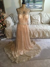 New AMAZING Dancing  Queen Gown. Size XL