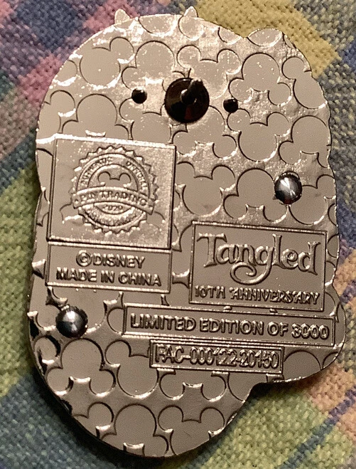 Prendedor Rapunzel Maximus LE 2020 Enredado 10 Aniversario Parques Disney Foto 2 de 3