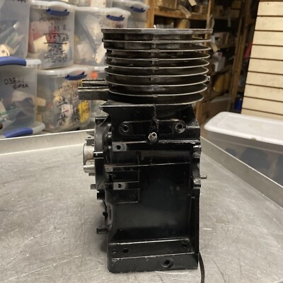 OEM GOOD USED 11HP BRIGGS CUB CADET 253417-0132-01 CYLINDER