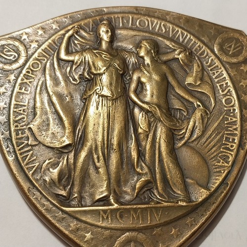 1904 Louisiana Purchase triangular bronze medal 2.75" rare - Picture 6 of 7