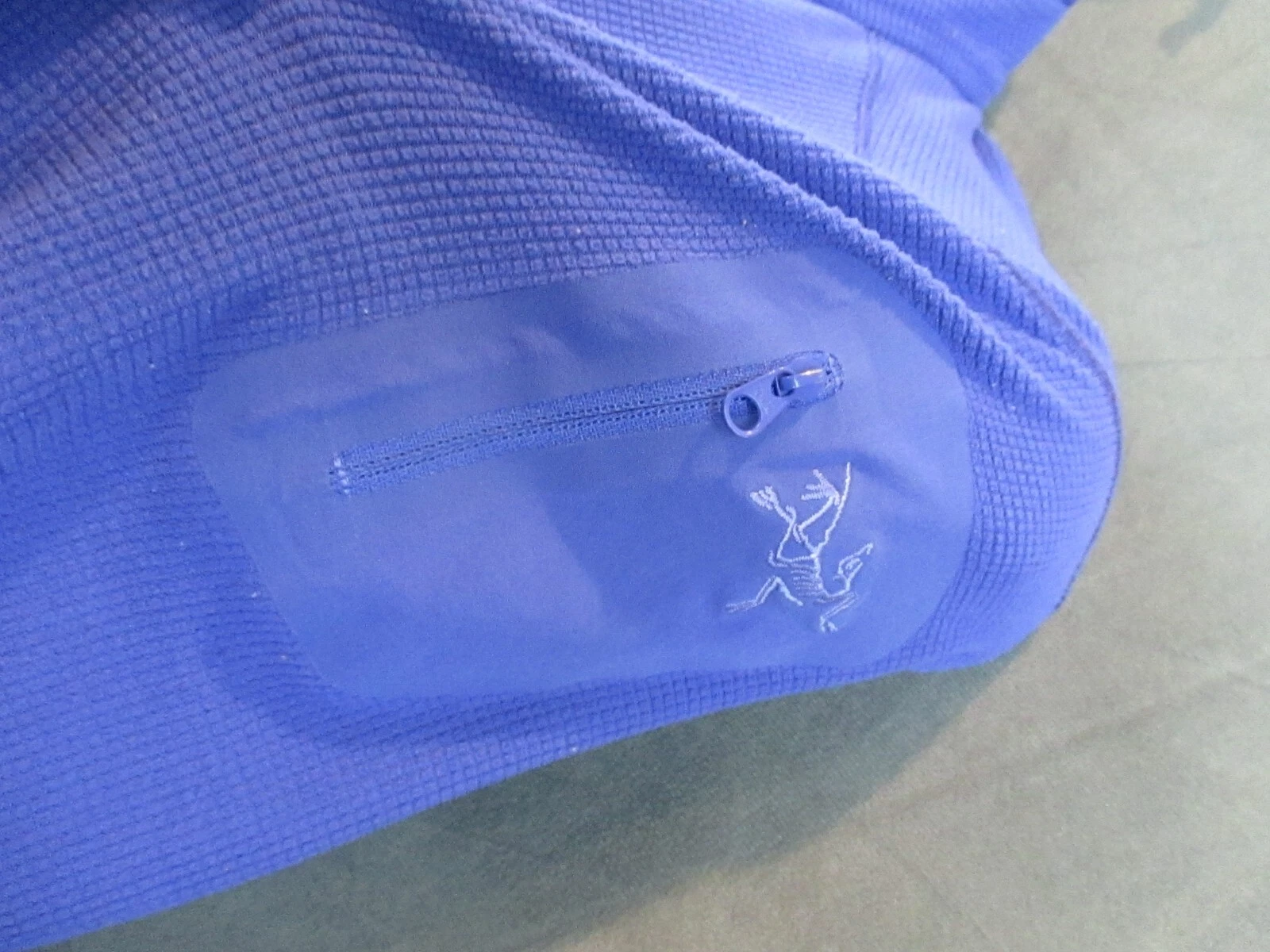 arcteryx long sleeve full zip pockers flaw base-layer
