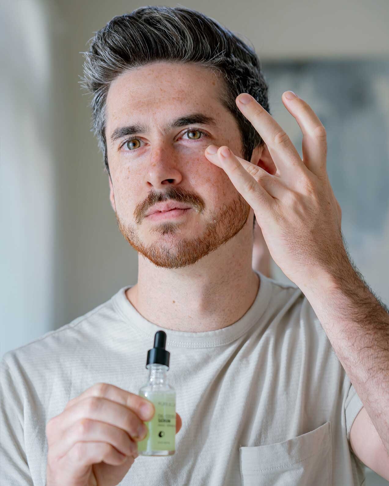 Sérum apaisant anti traces rouges PUCA PURE & CARE après le nettoyage du soir - 4