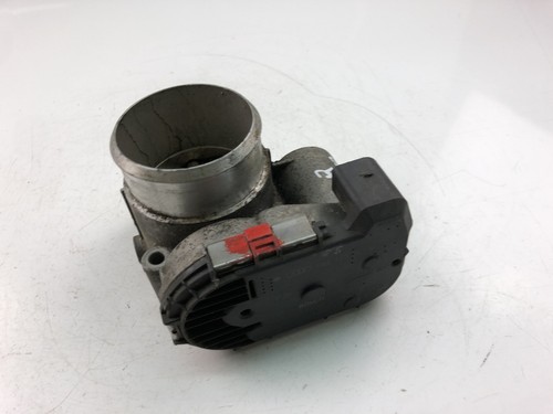 AUDI A4 8E2, B6 Drosselklappe 06B133062M 2002 15296632
