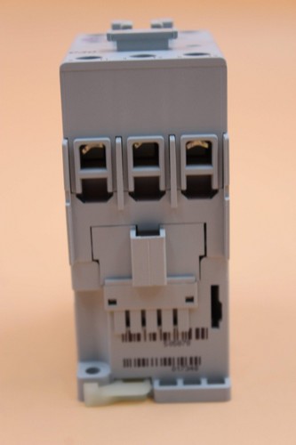NEW | Allen-Bradley | 100-C30KD00 | - Picture 4 of 9