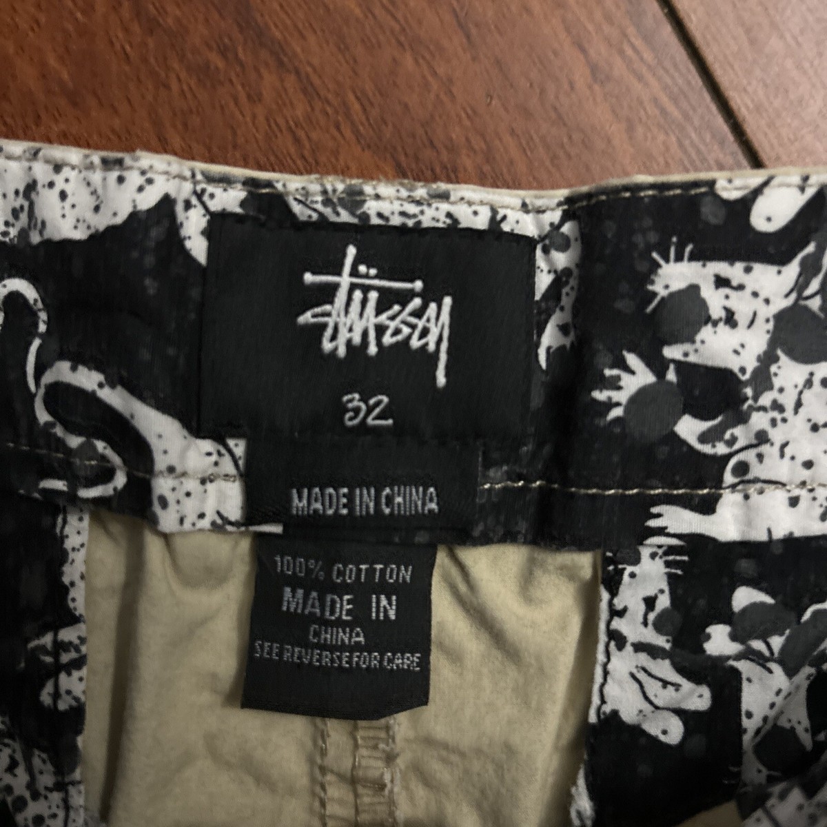 Stussy Shorts Men's 32 Flat Front Khaki Beige Tan Rat Patrol Stussy Shorts Men's 32 Flat Front Khaki Beige Tan Rat Patrol