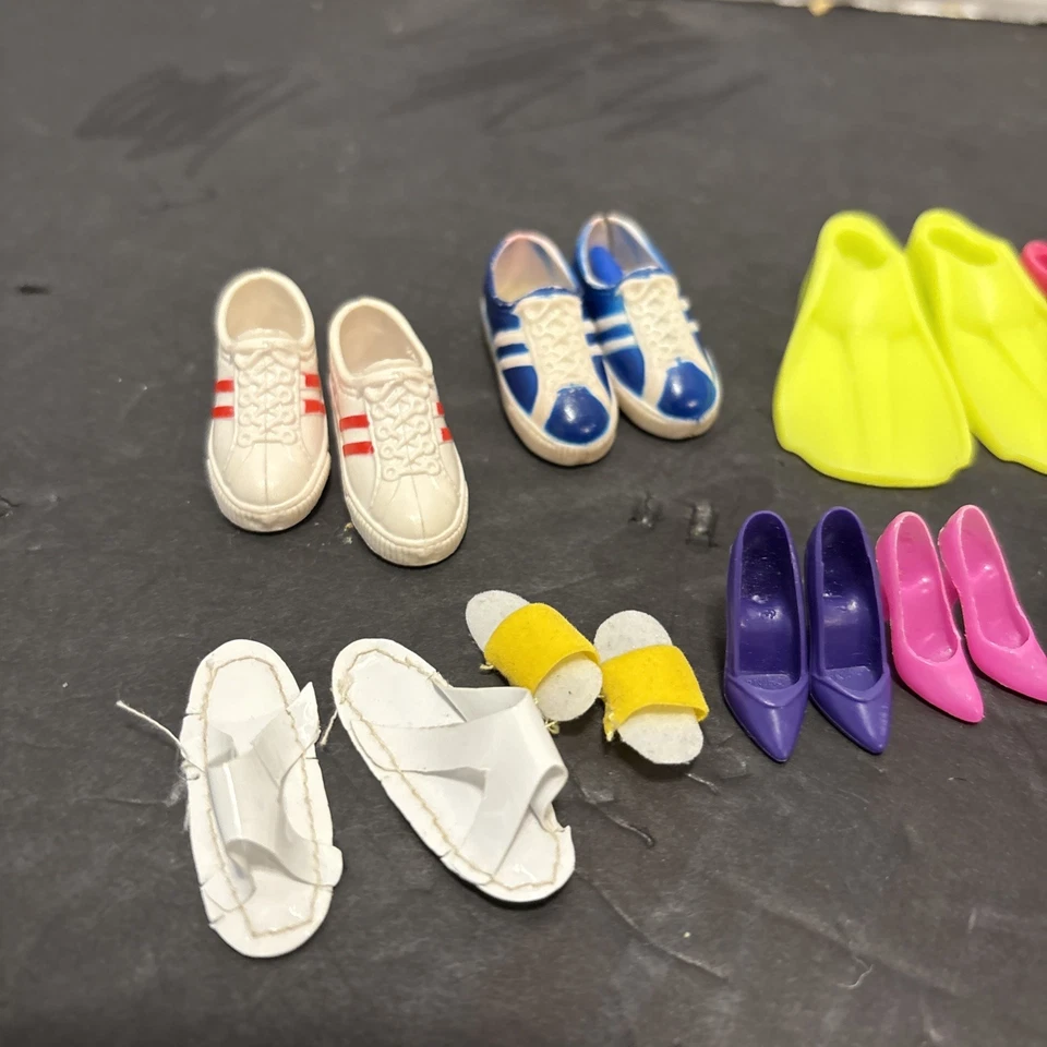  Surtido Zapatos Barbie y Ken Vintage Lote de 12 Pares Envío Gratis  Foto 2 de 4
