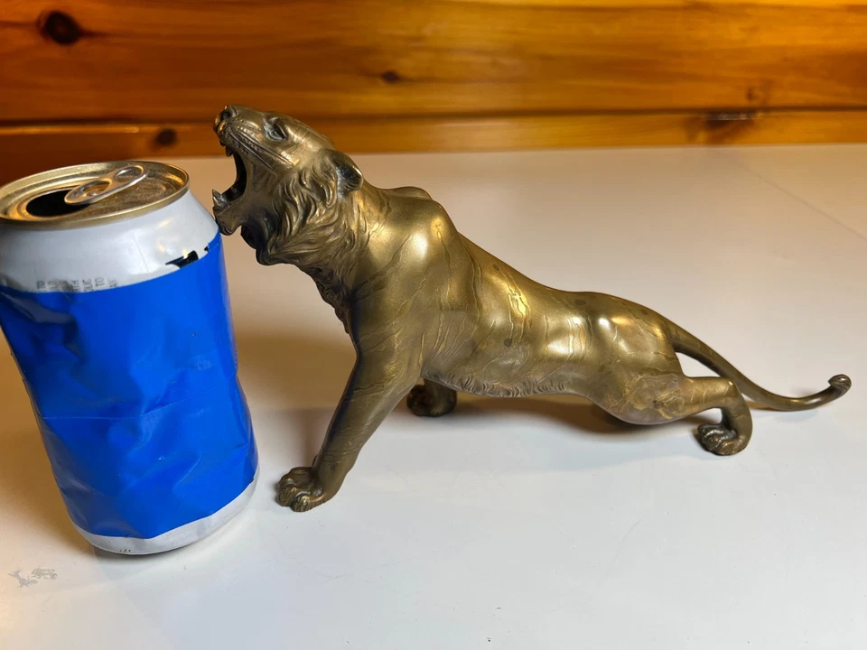 Escultura de tigre de bronce japonesa de mediados de siglo de colección firmada Takaoka Fundición Japón Foto 3 de 4