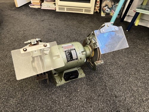 Standard Tischschleifmaschine - 6" Schwerlast Industrieklasse - Made in Taiwan
