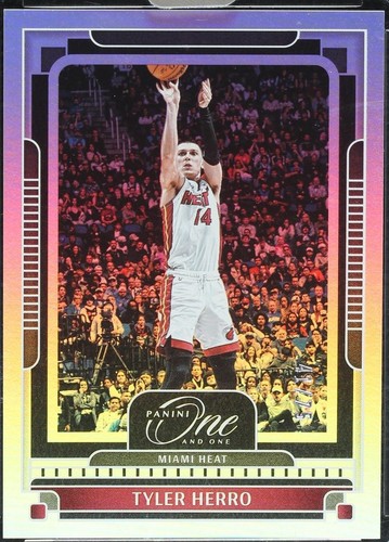 TYLER HERRO 2024-25 Panini Prizm NBA Red Refractor /299 #98 Heat