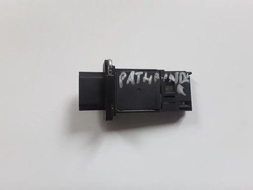 NISSAN PATHFINDER III R51 Luftmassenmesser AFH70M38 226807S000 2.50 34513484