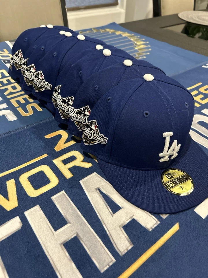 LA DODGERS 2025 WORLD SERIES NEW ERA FITTED CAP HAT IN HAND SIZE 7 5/8 - Image 4 of 4