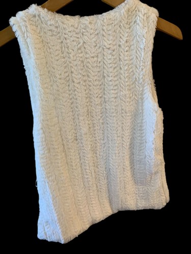 KnitWorks SOFT Classy Fashionable White Girls Fur Style Vest Sz Girls L - Picture 2 of 6