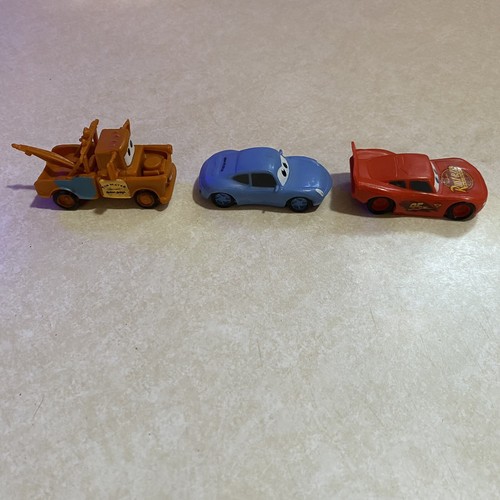 Lot of 3 Disney Cars Rubber PVC Cake Topper Figure Lightning McQueen Mater - Picture 5 of 7