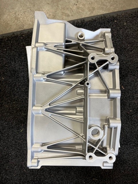 Ferrari FF Intermediate Case for Getrag Box 7004257