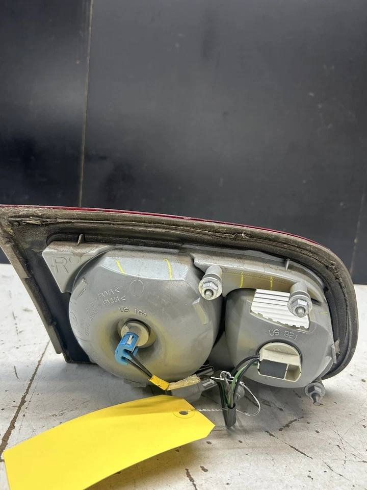 Conjunto de luz trasera derecha Buick Lucerne 2006-2011 06 07 08 09 10 11 Foto 2 de 4