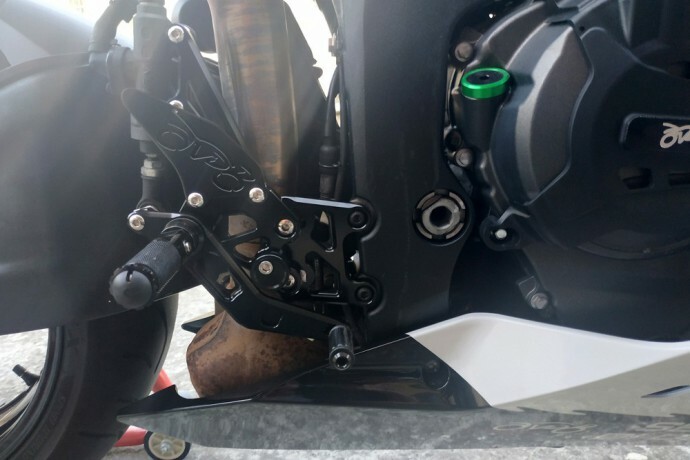 Commandes Reculées en Aluminium CNC Noir pour Honda CBR 600RR PC40 - 4