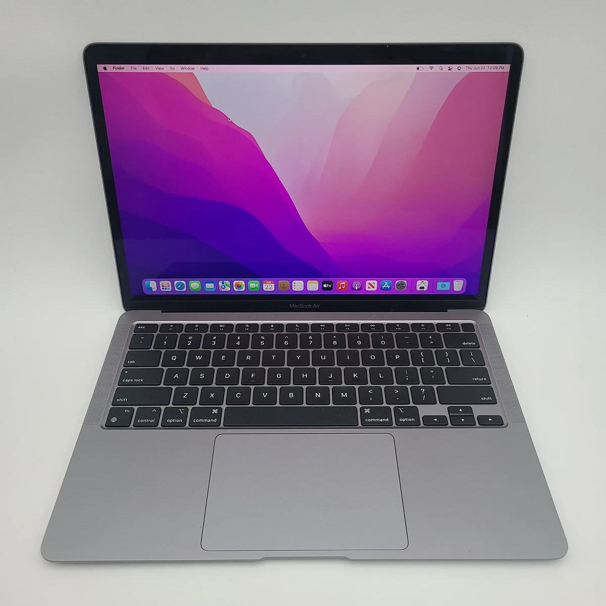 2020 Apple MacBook Air 13in 256GB SSD M1 8GB Silver MGN93LL/A