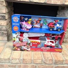 Paw Patrol Rapid Rescue Mega Pack Fire Truck Vehicles Figures