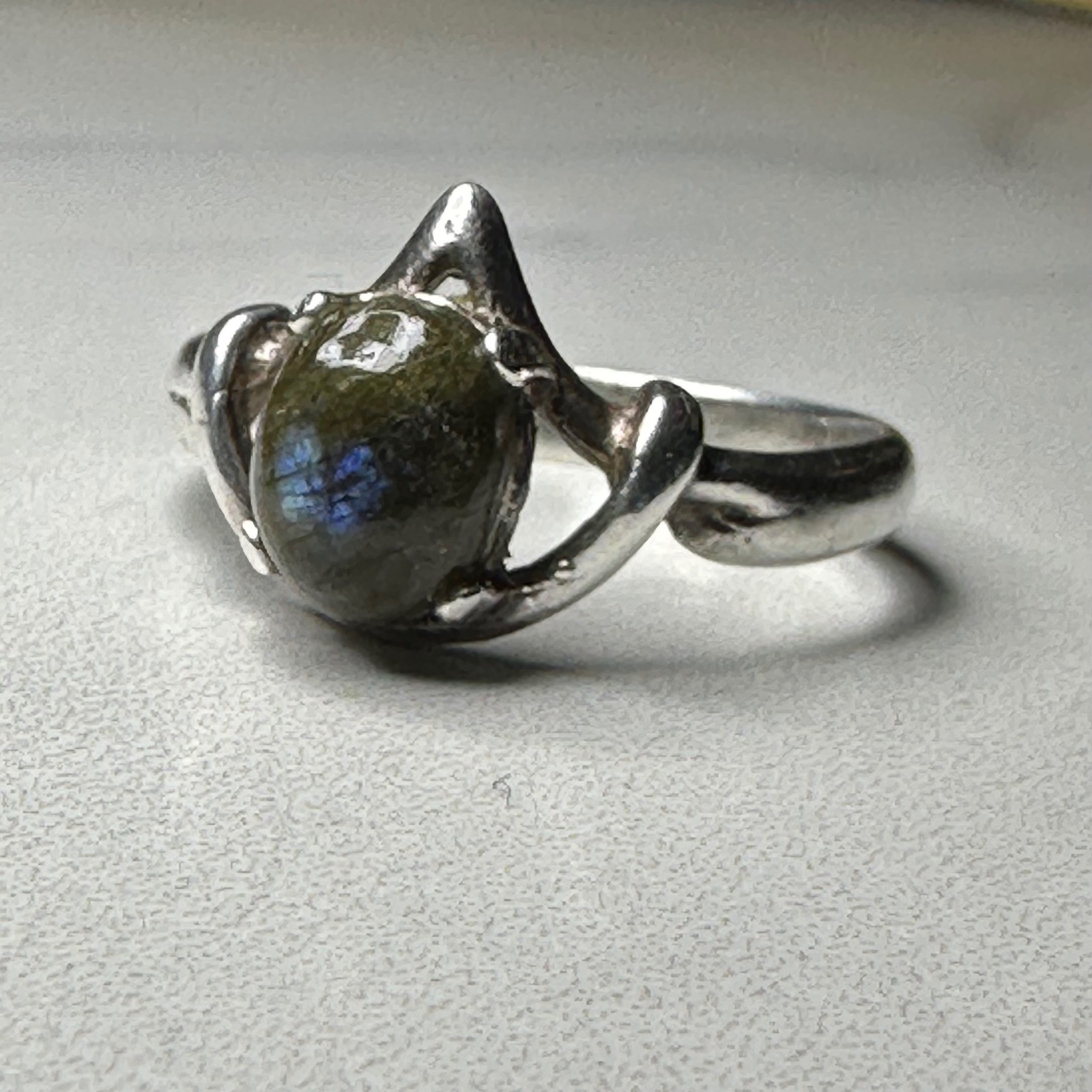 Unique Silver Ring with Labradorite Gemstone Stat… - image 2