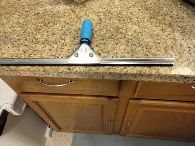Unger Professional Performance Grip Squeegee 18'' Cleans Large Windows NEW 960140