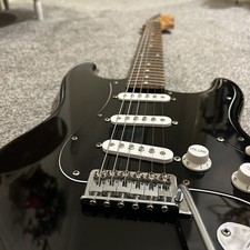 Stratocaster Squire By Fender Full-Size Electric Guitar / Right Handed