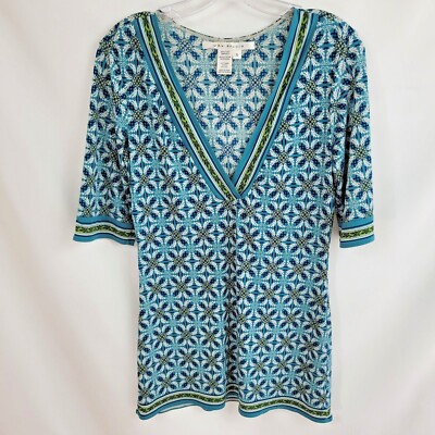 Max Studio Small Blue Knit Tunic Top Cleavage V Neck Tile Print Short Stretchy