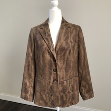 Beautiful CHICO  S Women's Sz 1 Animal Print Shoulder Pads LS Lined Blazer Jacket