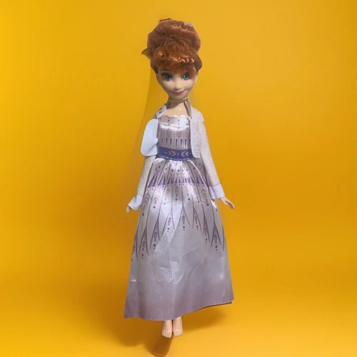 Disney Frozen 2 Arendelle Fashions Anna Fashion Doll Winter Princess Dress Doll