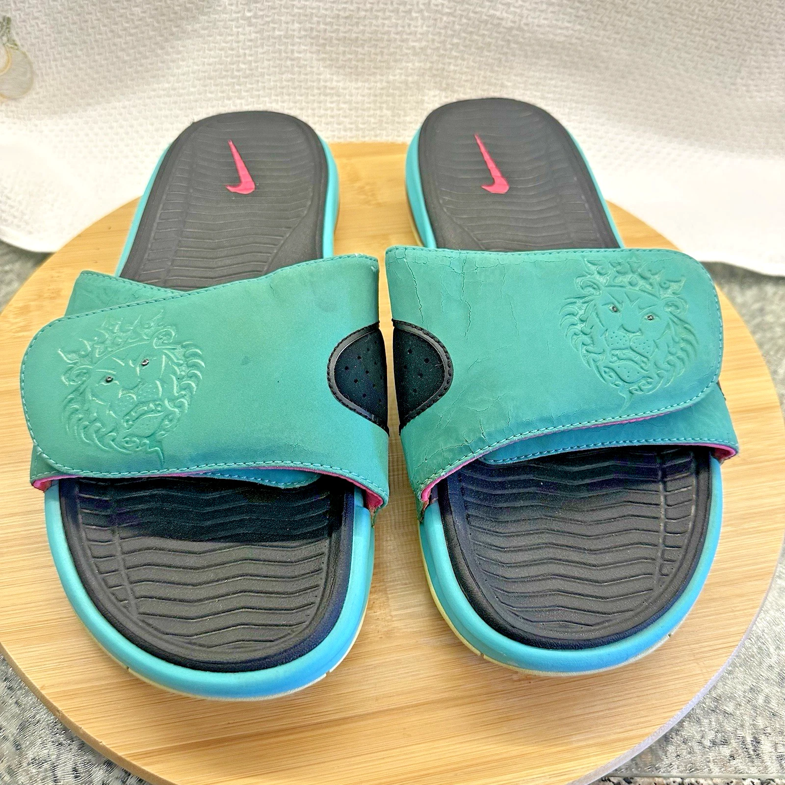 2012 Nike Air LeBron South Beach Slides Teal RARA taglia 12 misure 11 25 pollici