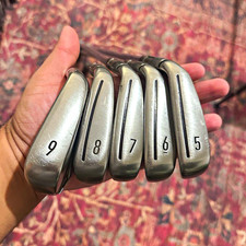 TaylorMade Stealth Men’s RH Iron Set 5-9 Stiff Steel Shafts Silver/Black