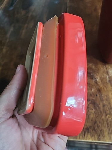 Le Creuset 2 Qt Coffee Canister Cerise Ombre Red Stoneware Jar Storage EUC - Picture 16 of 20