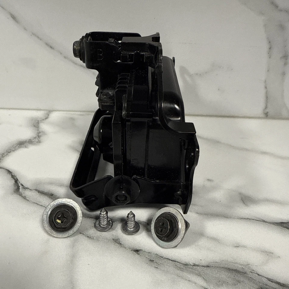 LEXUS/TOYOTA FRONT DISTANCE CRUISE CONTROL RADAR SENSOR 88210-07010 - Image 3 of 4