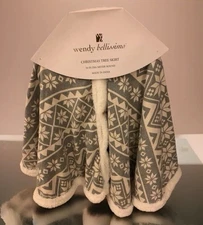 Wendy Bellissimo Holiday Christmas Nordic Scandinavian Snowflakes Tree Skirt 54”