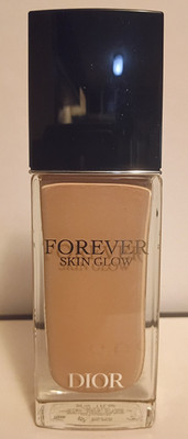 Dior Forever Skin Glow Radiant Liquid Foundation SPF 15 Medium 2CR 1 fl oz