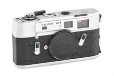 Leica M5 chrome 2-lug / 35792.3