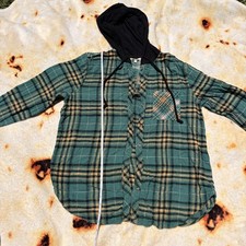 Green Plaid Hooded Button-Up Flannel Shirt Black Hood Accent Casual Layering Top