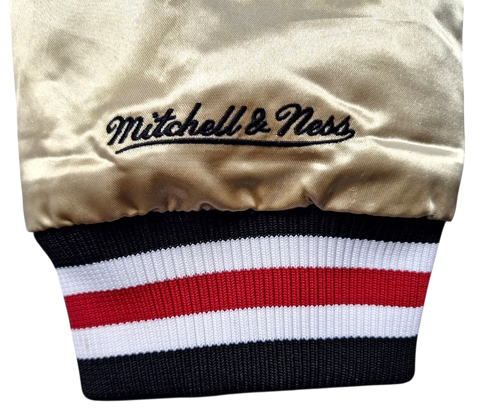 Chaqueta de Campeonato de las Finales de los Chicago Bulls 1998 oro satinado NBA talla 3XL a presión Foto 3 de 4