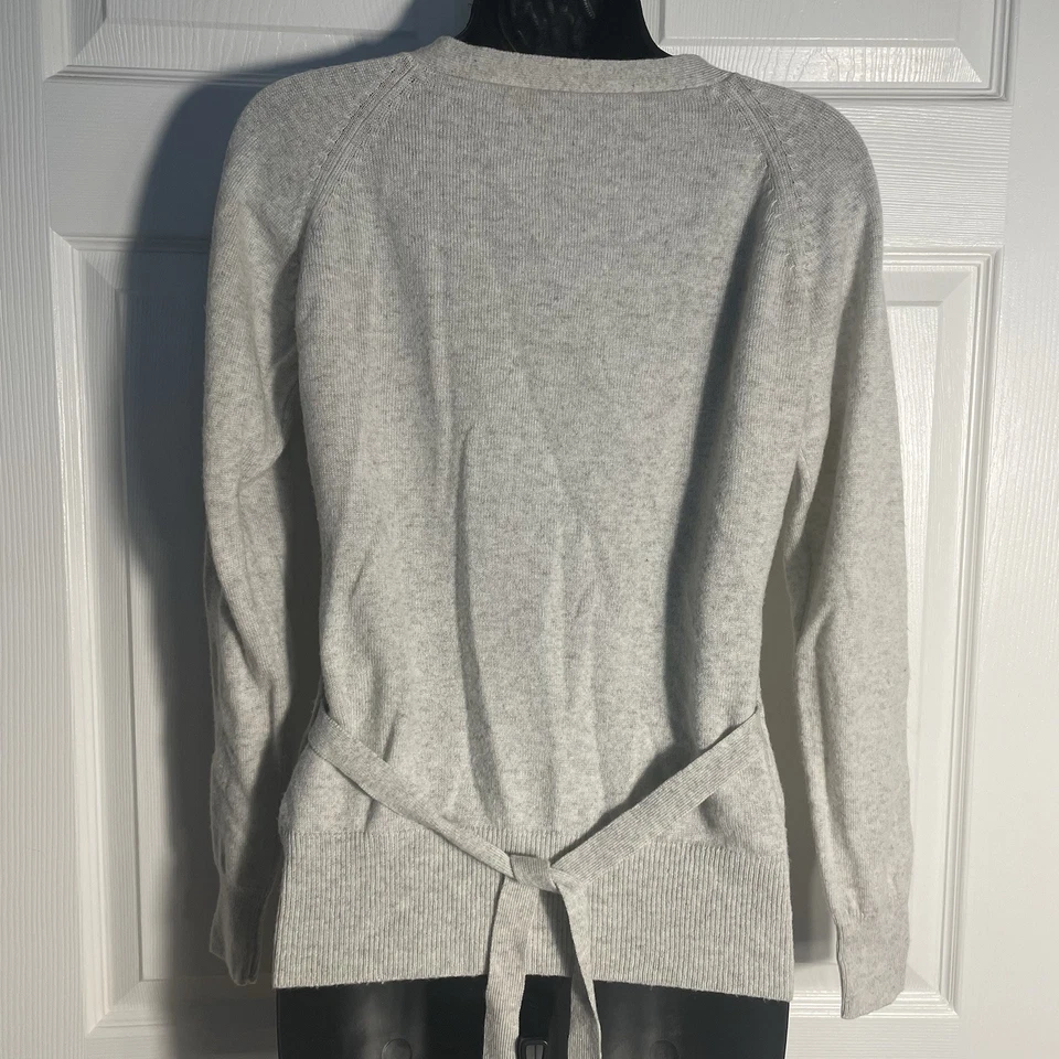 Cárdigan de cachemira exclusivo hecho a mano en Nepal para mujer Talla grande Beige Botones de punto Corbata Foto 3 de 4