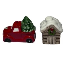 Christmas Holiday Salt & Pepper Shakers Cracker Barrel NWT