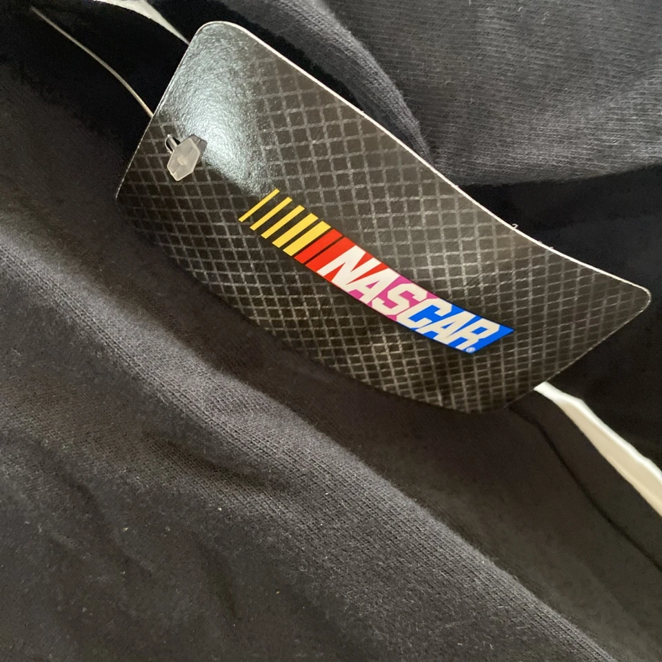 Camiseta Denny Hamlin #11 nova perseguição multicolorida autêntica tamanho grande - Imagem 3 de 4