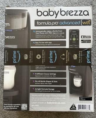 Baby Brezza Formula Pro Advanced white gently used with box