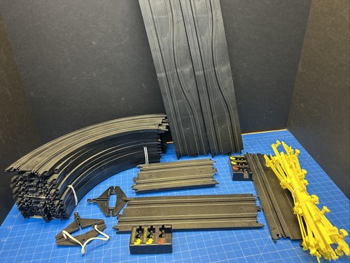 Mattel Tyco Slot track 18 Track pcs, 2 Supports, Rails